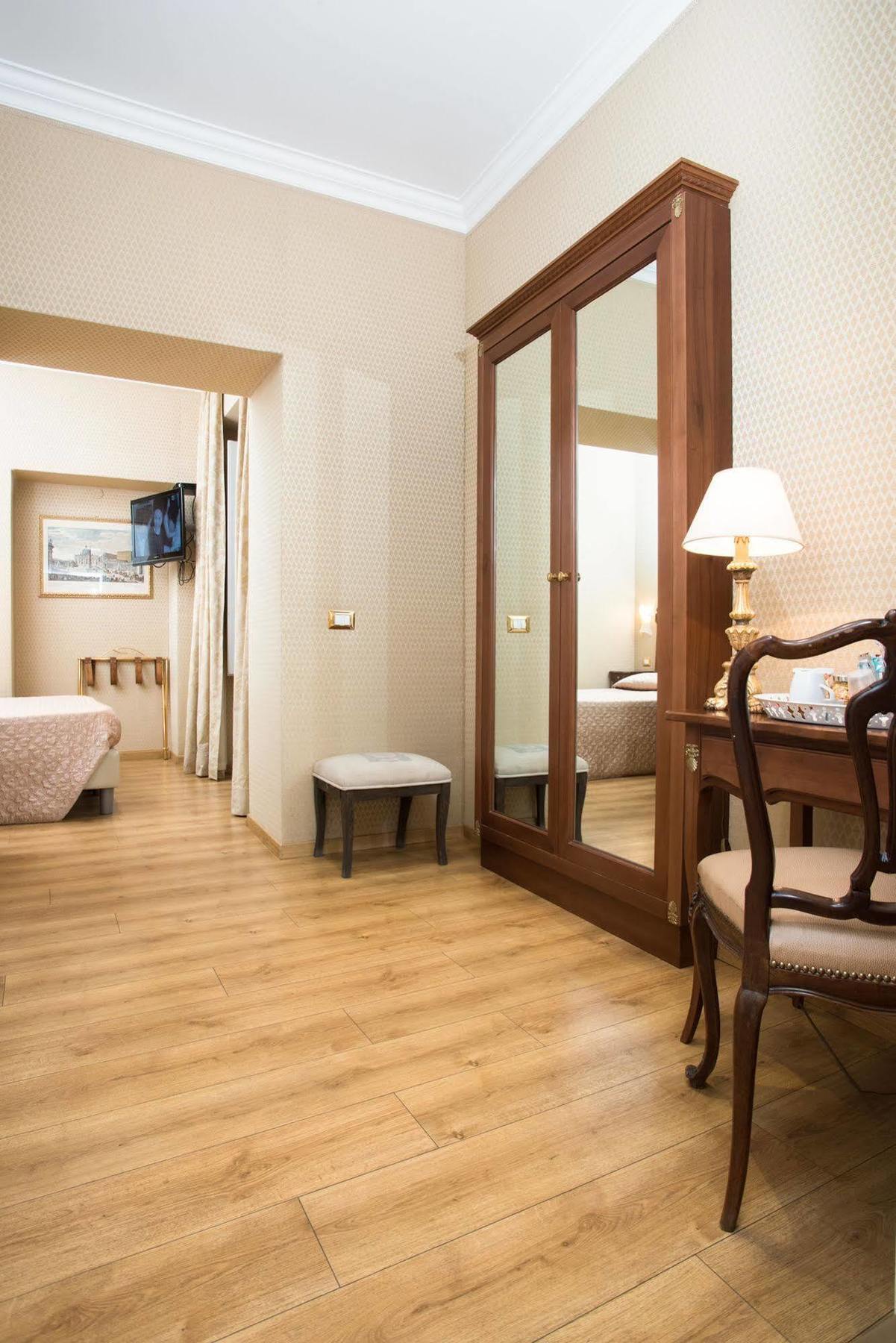 Bq House Trevi Luxury Rooms Rome Exterior photo
