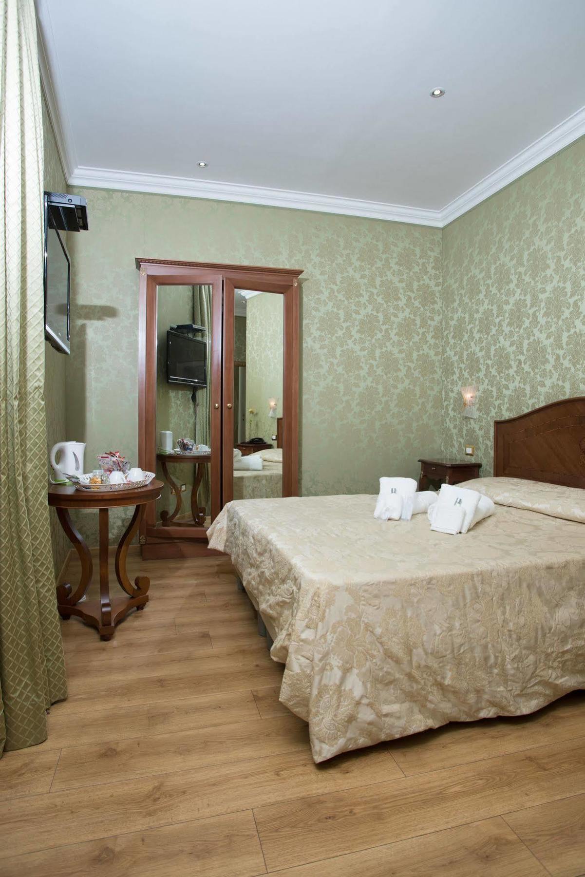 Bq House Trevi Luxury Rooms Rome Exterior photo